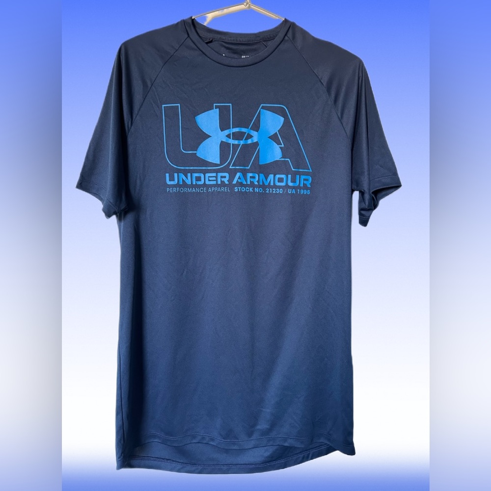 Under Armour Performance Apparel T-shirt - Size S